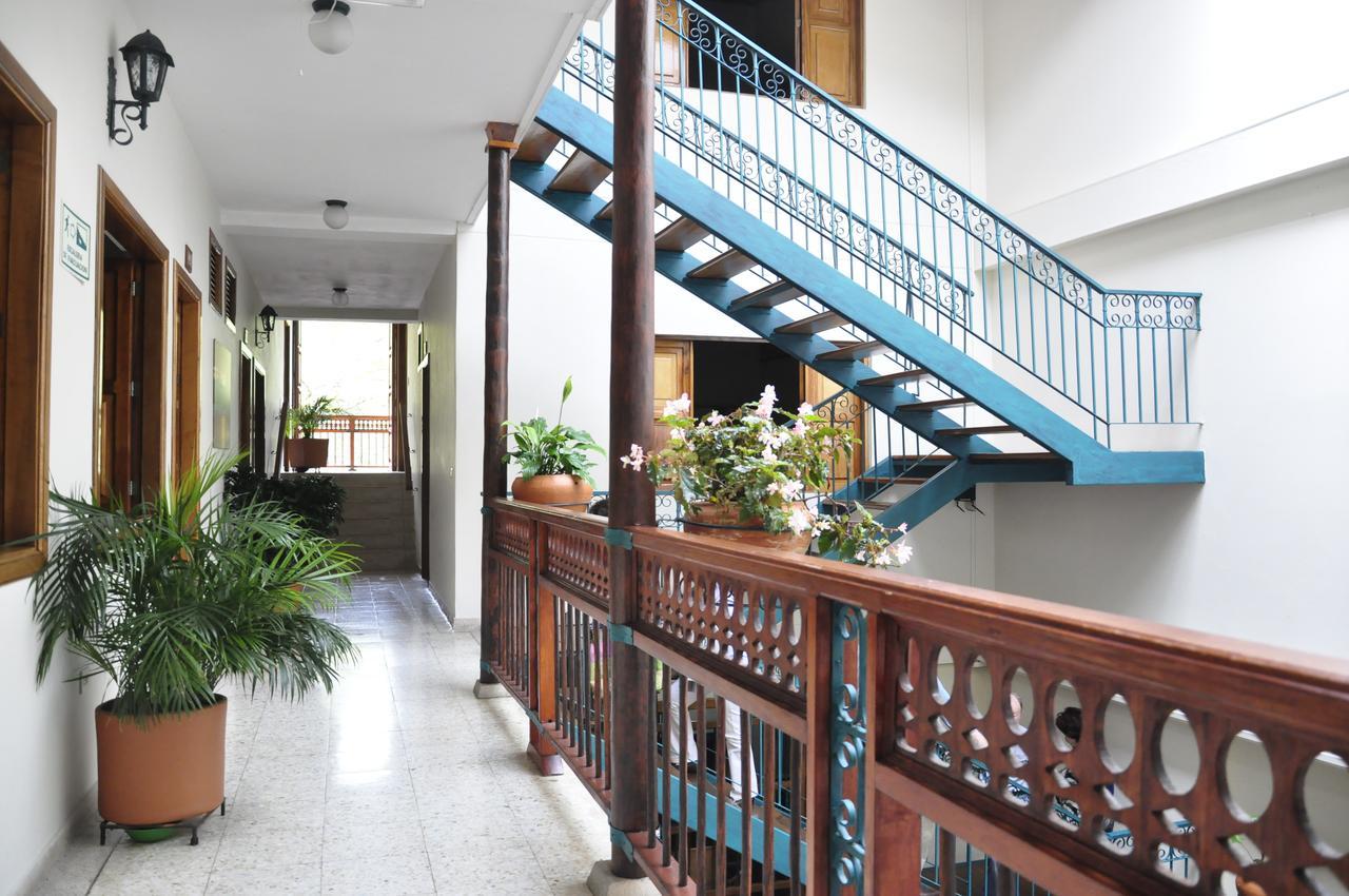 Hotel Valdivia Plaza Jardín Kültér fotó