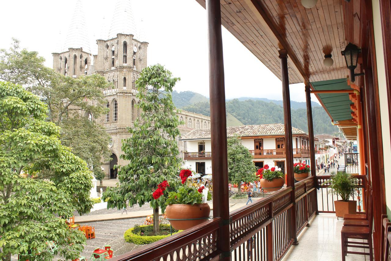 Hotel Valdivia Plaza Jardín Kültér fotó